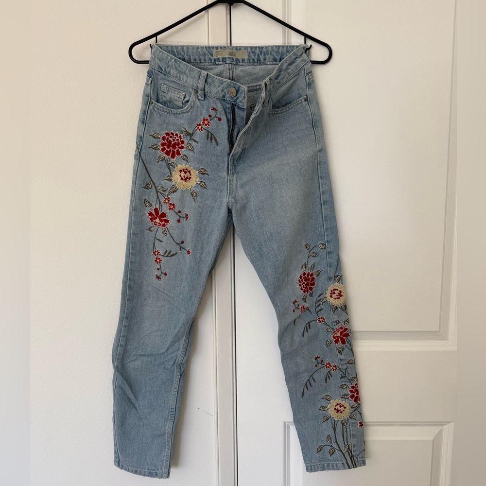 Topshop Blue Ankle Cropped Jeans with Embroidery